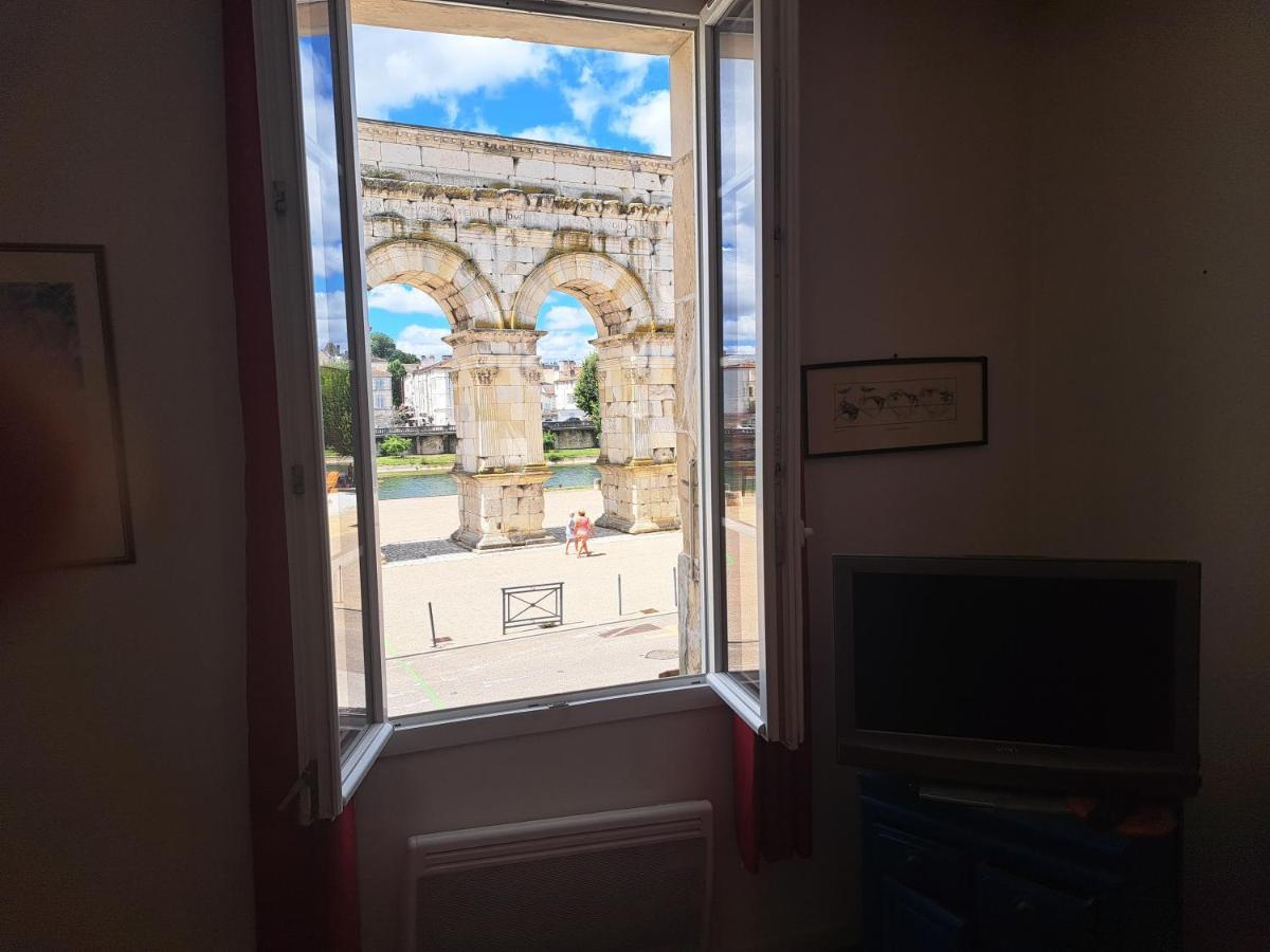 Apartamento Loft Vue Imprenable Sur Le Vieux Saintes Exterior foto